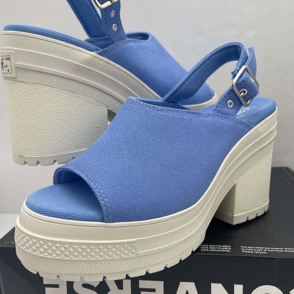 Converse WMNS A13810F
CHUCK 70 DE LUXE HEEL MULE OX OPEN SKY/EGRET Platform Heel - Picture 8 of 16